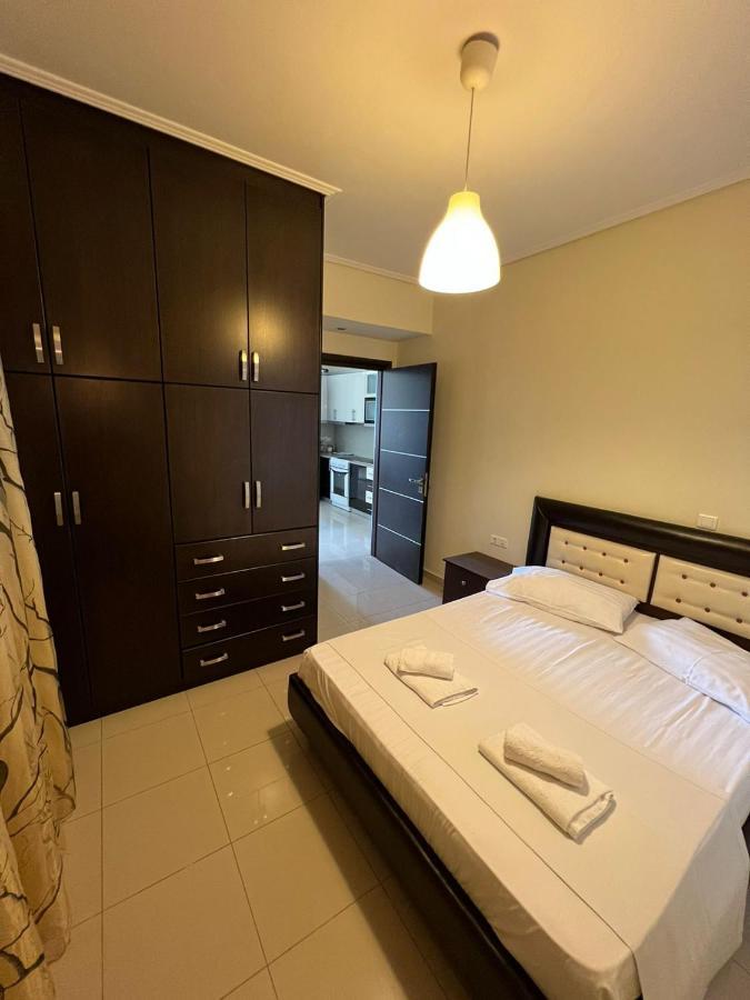 Adam Apartments Саранда Екстер'єр фото